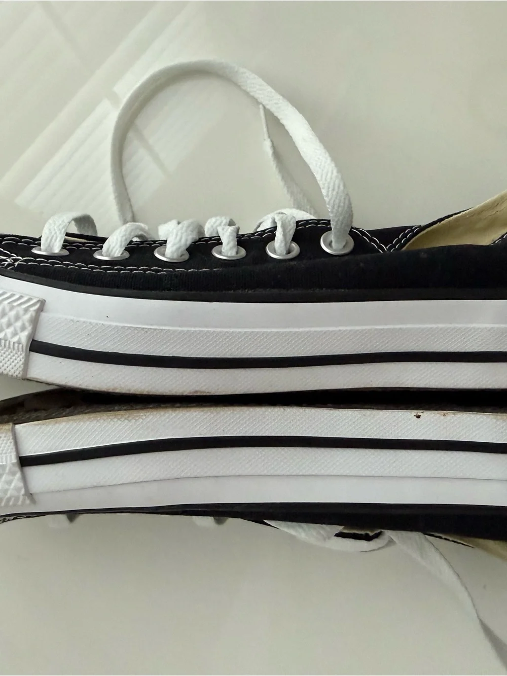 Converse Chuck Taylor Black Low-Top Sneakers - never worn - Picture 2 of 5